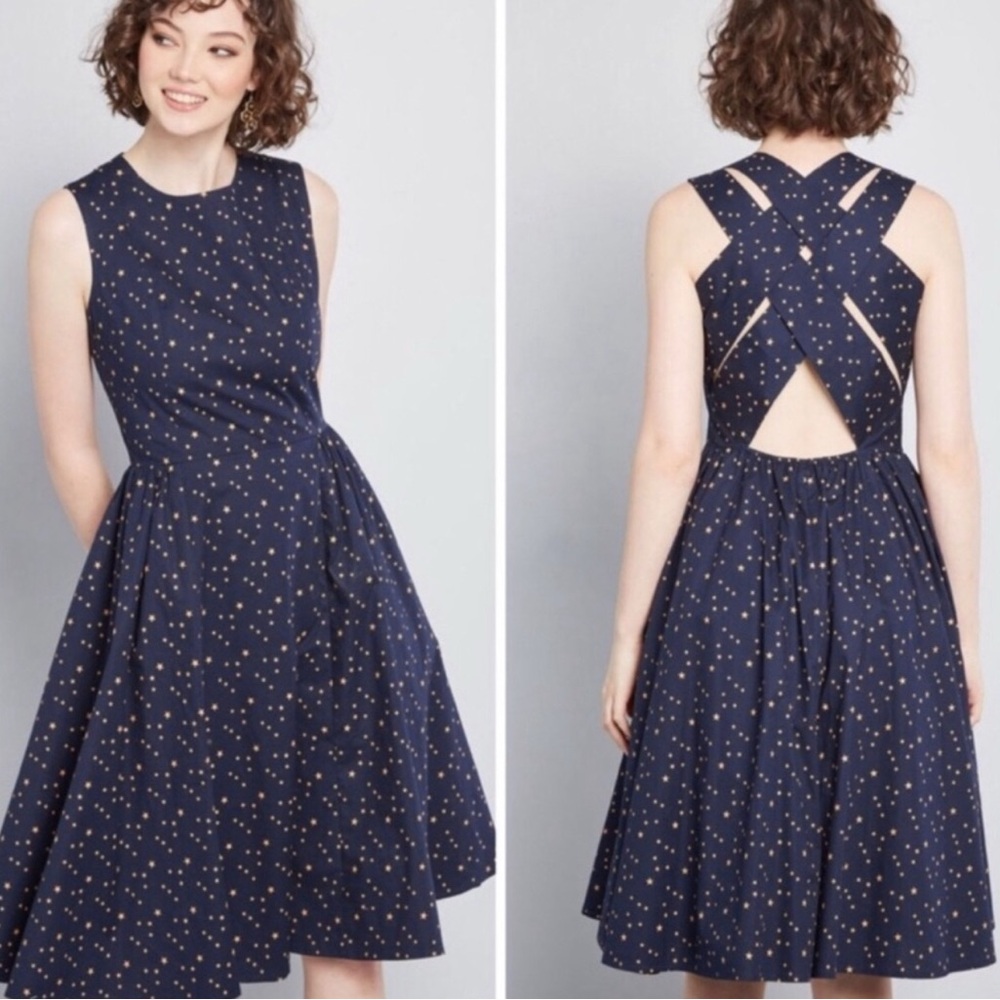 Teaberry and weave Star Printed Fit and Flare Cross Back Dress large